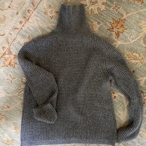 BNWT Jenni Kayne Seattle Turtleneck